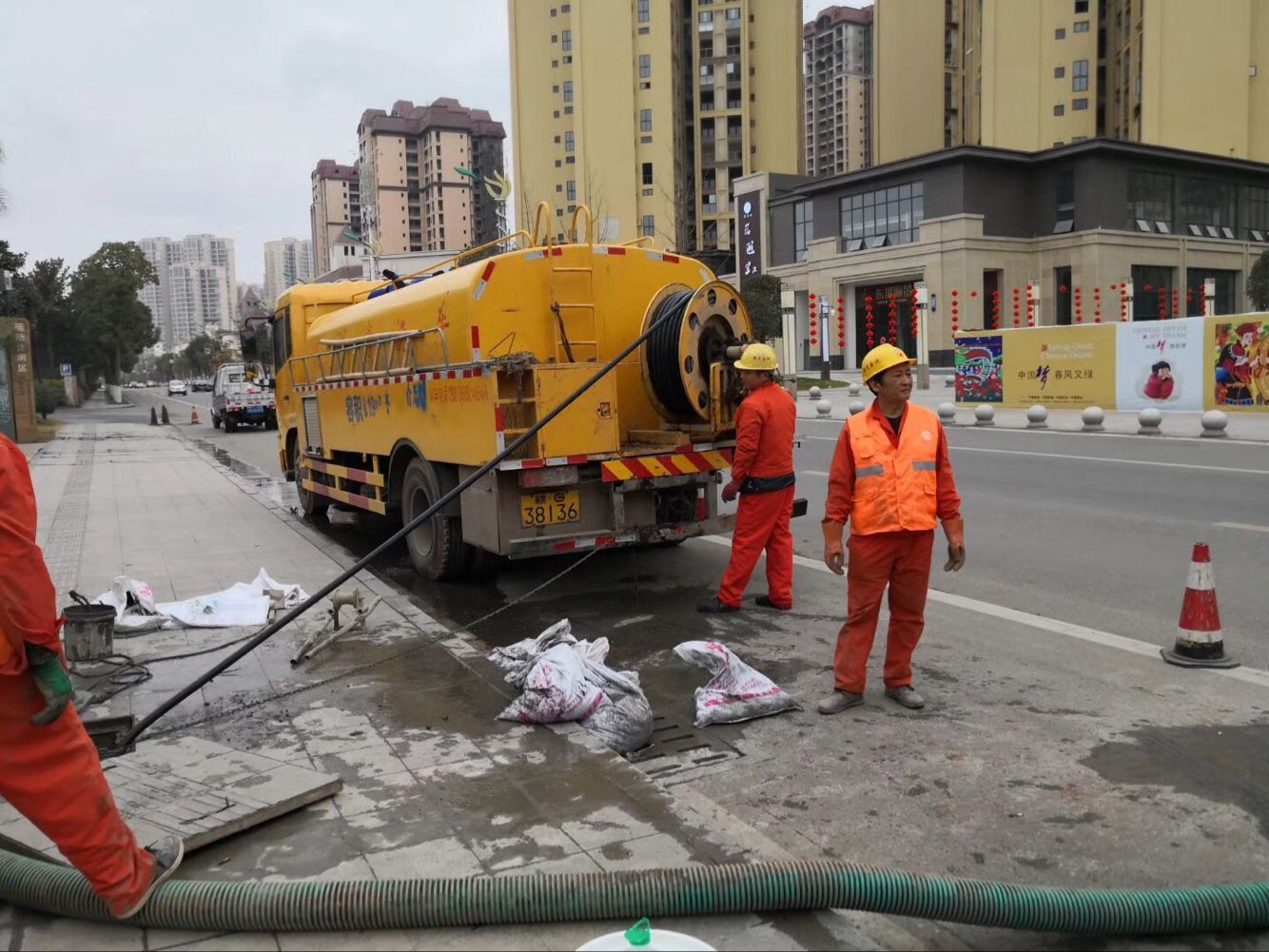 麦盖提排污管道清淤-管道清洗