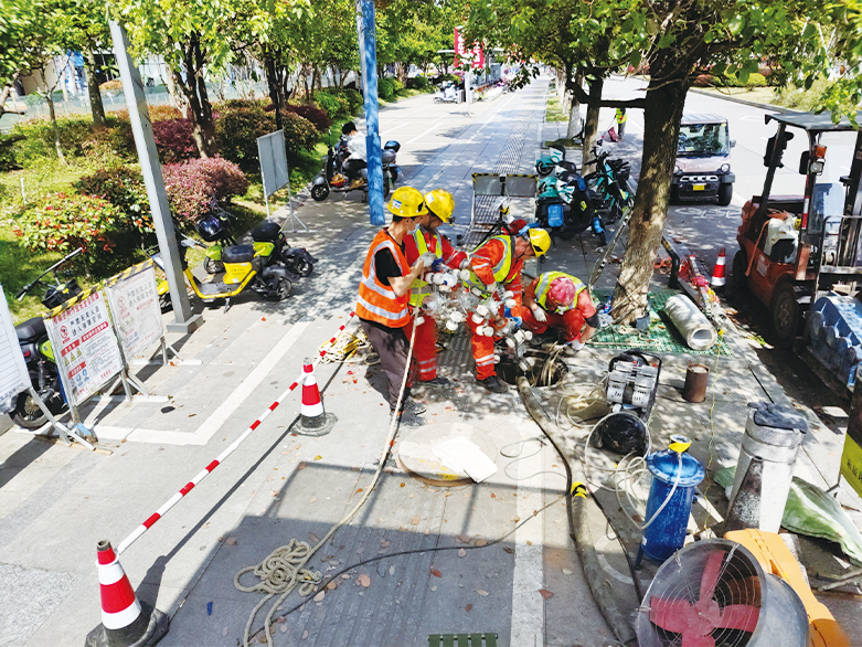  麦盖提UV-CIPP紫外光固化修复